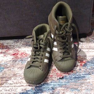 Adidas Original Pro Model olive size 5